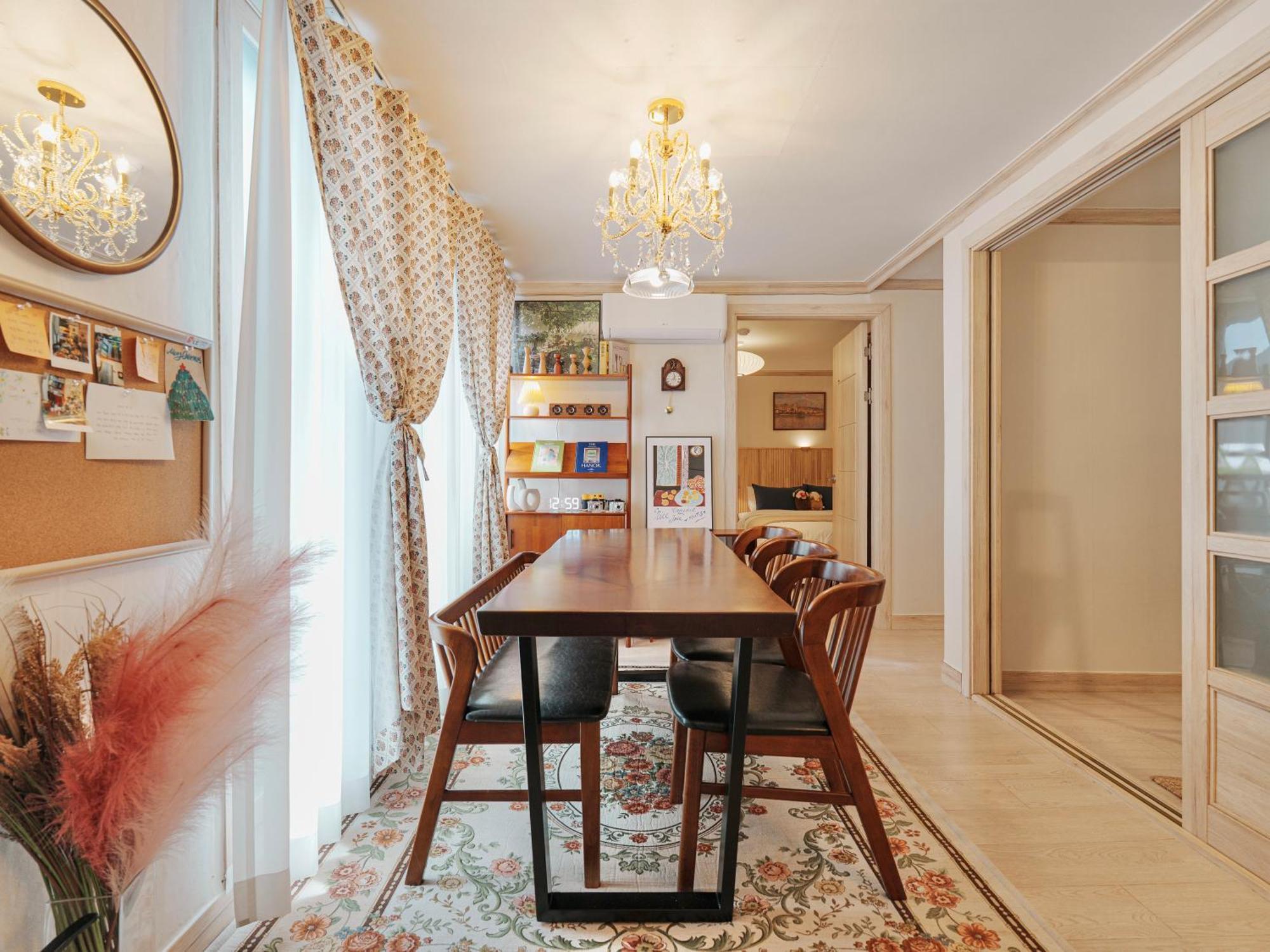Maru House