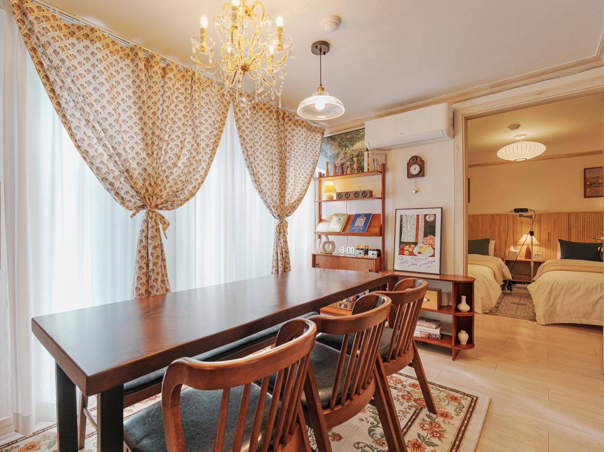 Maru House *